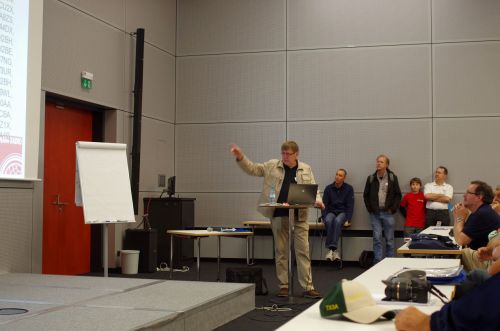 Martti, OH2BH, einer der bekanntesten DXer überhaupt, allein dieser Vortrag hat den Weg gelohnt