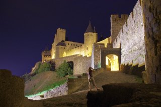 [:de]Abends an der Burg[:en]At night at the castle[:]