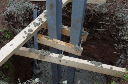 Halterung beim Betonieren