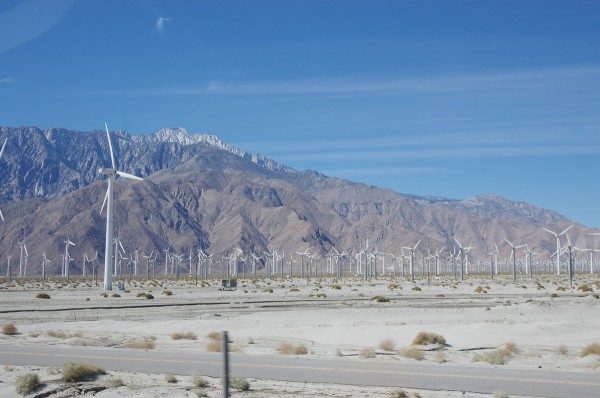 [:de] gigantischer Windradpark zwischen LA und Palm Springs [:en] Large windmill park between LA and Palm Springs[:]