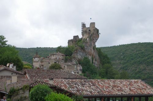 die Burgruine in Penne