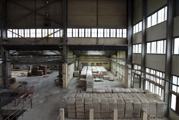 Jetzt: großes Abstelllager